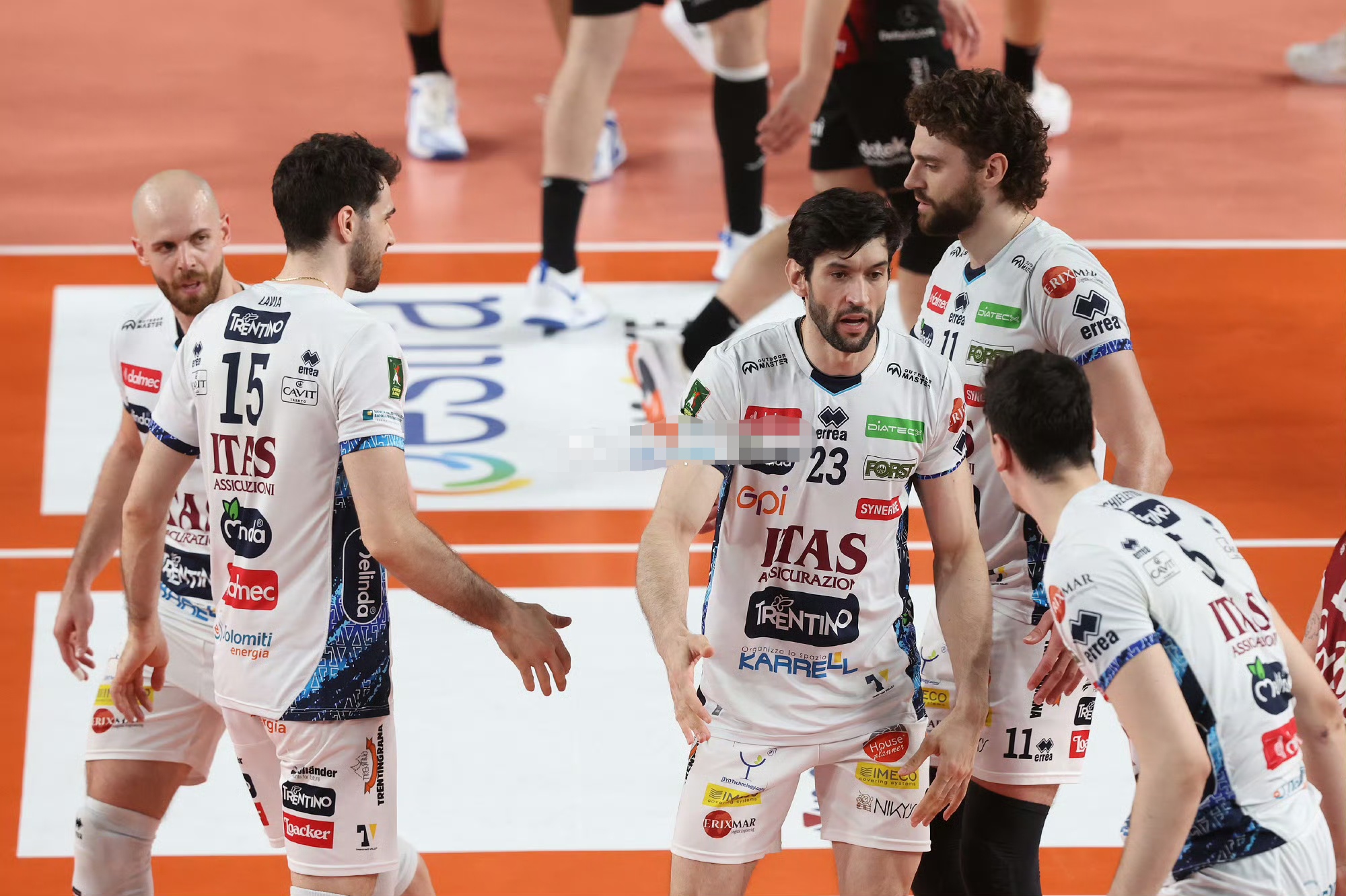 今晨意大利杯传出新动向,上海申花豪取连胜,管理层表态——话题不断,团队化学反应显著 今晨意大利杯传出新动向,上海申花豪取连胜,管理层表态——话题不断,团队化学反应显著