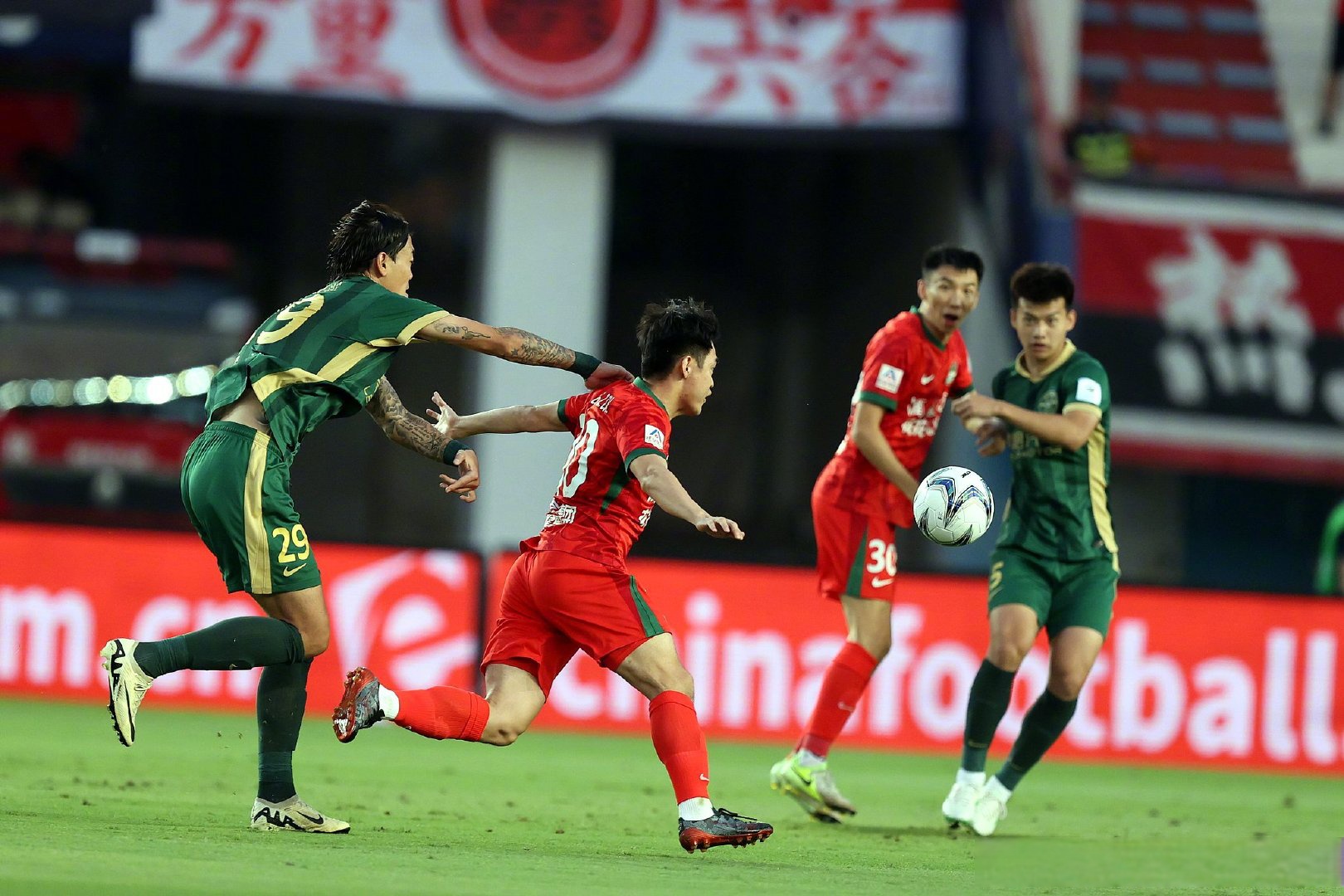 赛地聚焦——中超冲刺阶段热度飙升，西汉姆刷新队史纪录，震撼外界，球队文化再被提及的简单介绍-华体会娱乐