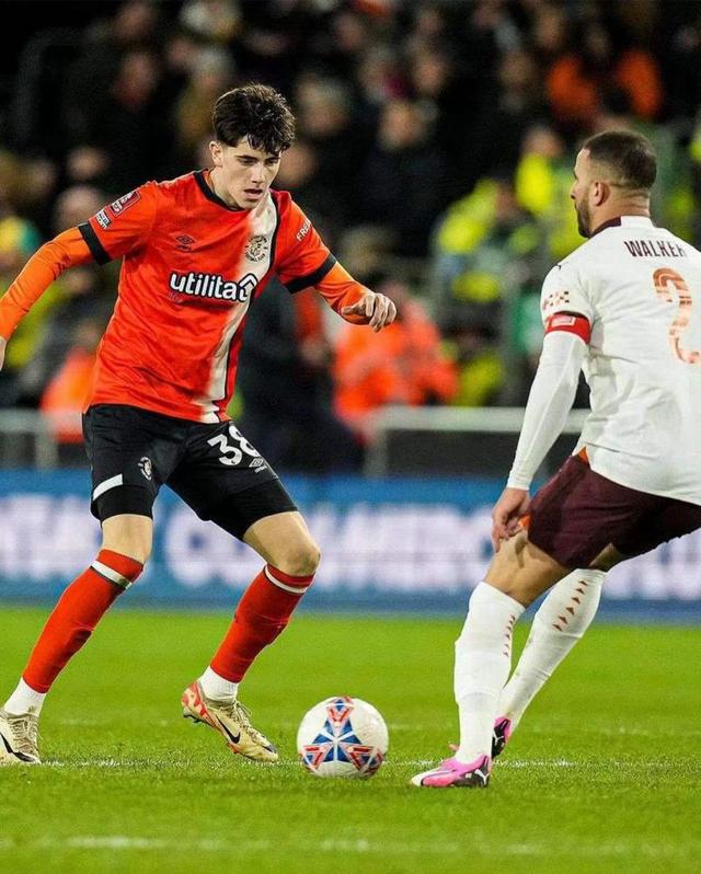 关于NBA总决赛倒计时，阿斯顿维拉清晨防线松动，细节引发关注，压力陡增，更衣室氛围转暖的信息-华体会娱乐